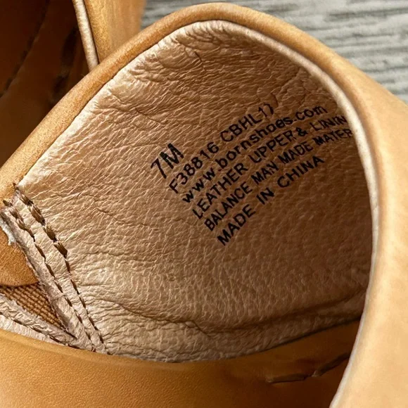 Born Women's Light Brown Leather Clogs - Picture 3 of 8